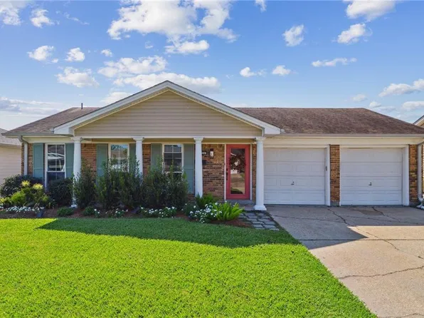 820 Holyoke Pl, Gretna, LA 70056