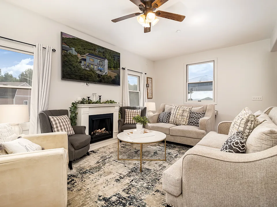 34627 Apache Dr