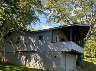 6 Carroll Mountain Dr, Hayesville, NC 28904