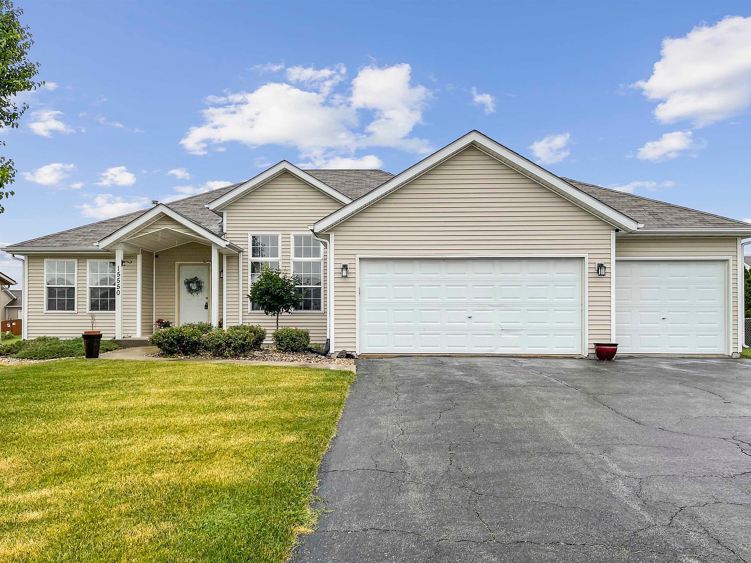 15550 Bryden Dr, South Beloit, IL 61080 Zillow