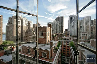 Rented by Bond New York