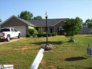 2nd image of 15 Pittman Rd