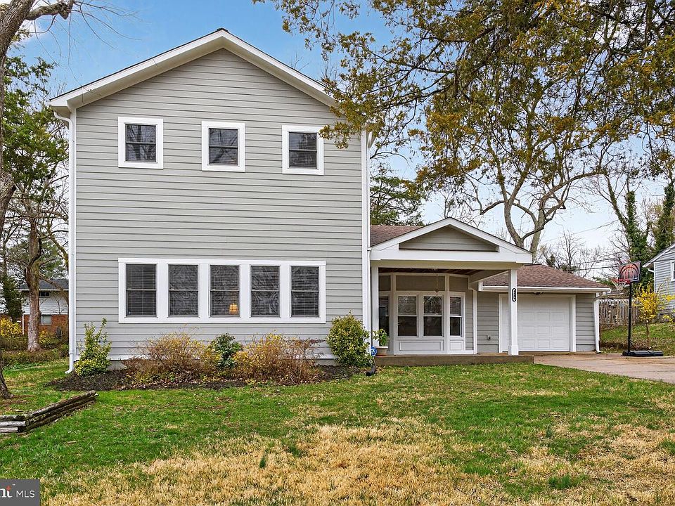 1st image of 4406 Roundhill Rd