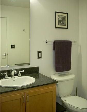 4th image of 888 7th St Unit 306