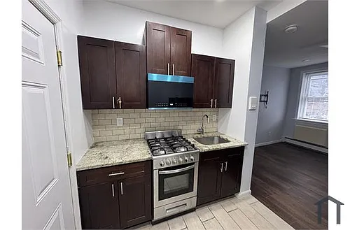 19 Hopkins Ave #6 Photo 1