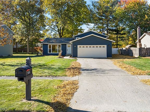2nd image of 328 Crestway Oval