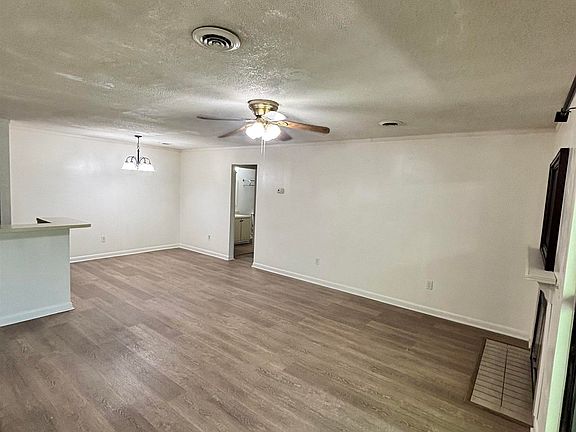 4th image of 1211 Metze Rd APT B8