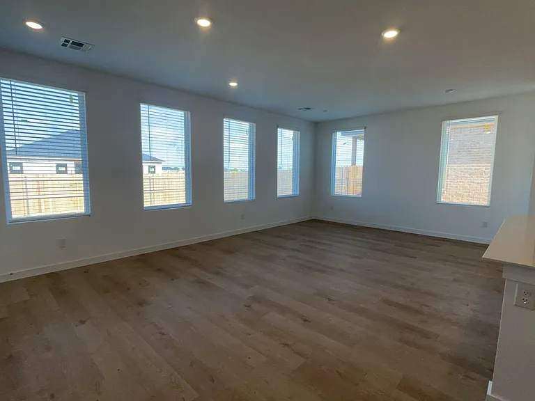 20417 Mule Deer Dr — Photo 3