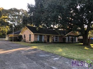 9334 Mollylea Dr, Baton Rouge, LA 70815