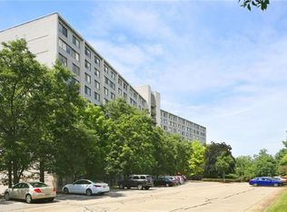 1160 Bower Hill Rd, Pittsburgh, PA 15243