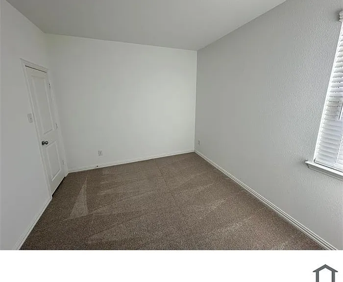 336 Wentworth Dr — Photo 8