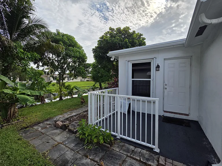 7195 NW 9th Ct — Photo 20