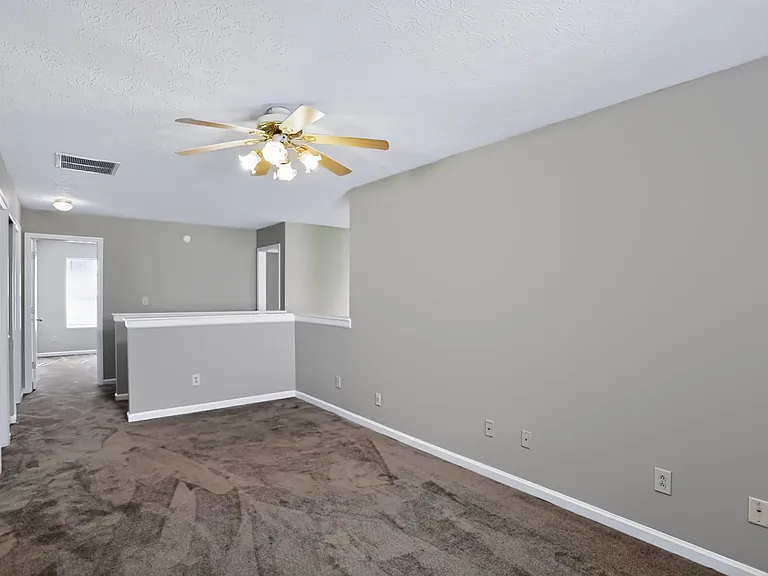 5439 Lake Boggs St — Photo 46