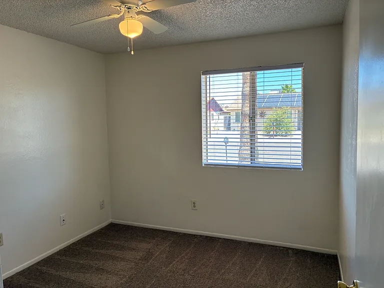 5915 W Tierra Buena Ln — Photo 24