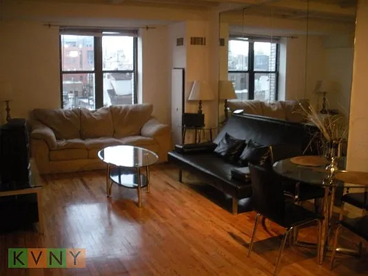 Rented by KVNY Soho | media 11