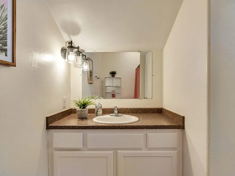 11552 S Harvest Rain Ave #B — Photo 11