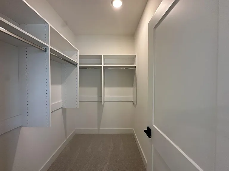 4802 Moonview Ln — Photo 38