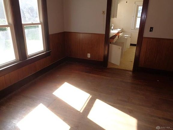 4th image of 168 Community Dr