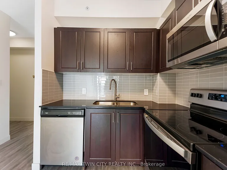 128 King St N #904 — Photo 7