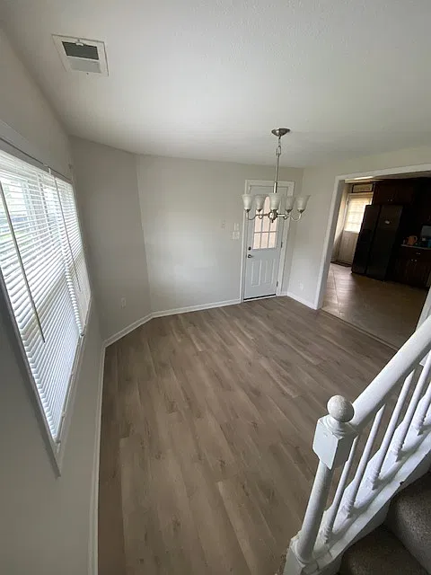 4 bed, 1600 sqft, $2,200 — Photo 3