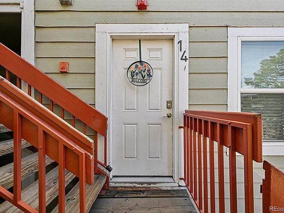 4th image of 982 S Dearborn Way #14