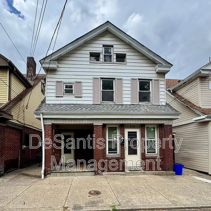 215 Spencer Ave #UPPER