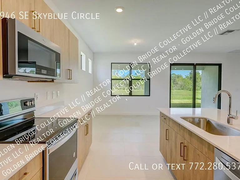 5946 SE Skyblue Cir — Photo 1