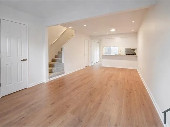 7042 Oakhill Cir, Austell, GA 30168