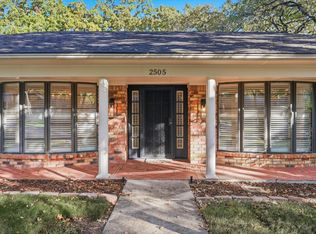 2505 Oak Manor Ct, Arlington, TX 76012
