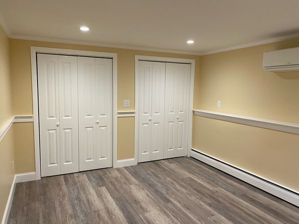 32B Town Neck Rd #32B