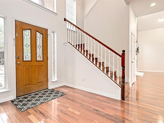 5th image of 2320 Flanders Ln