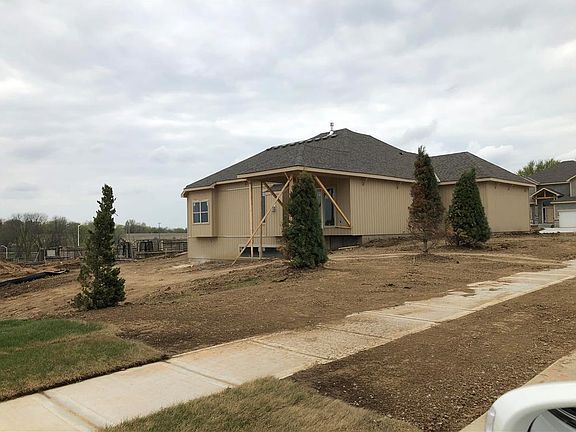2nd image of 5237 NE 91st Ter