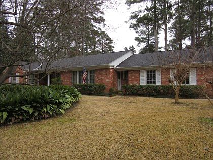2nd image of 1003 Lawton Cir