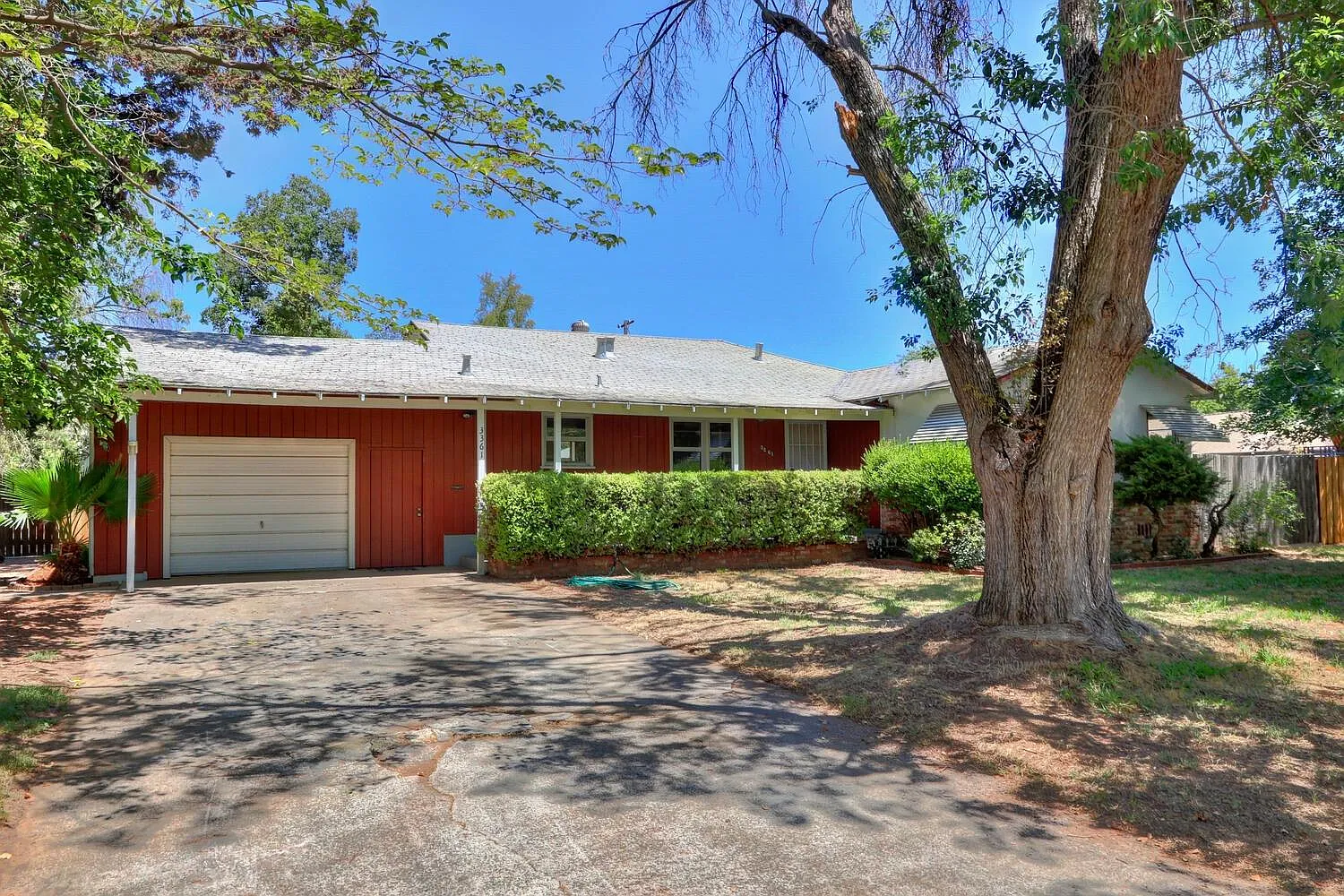 3361 Harmony Ln photo 1