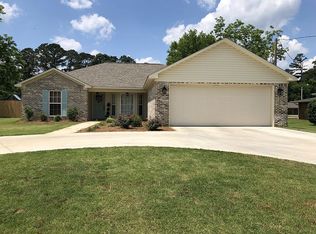 1207 Lake Dr, Amory, MS 38821