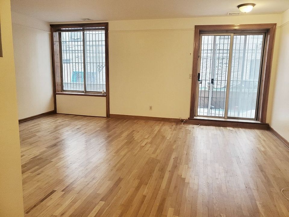 1st image of 350 Lincoln Pl #G1