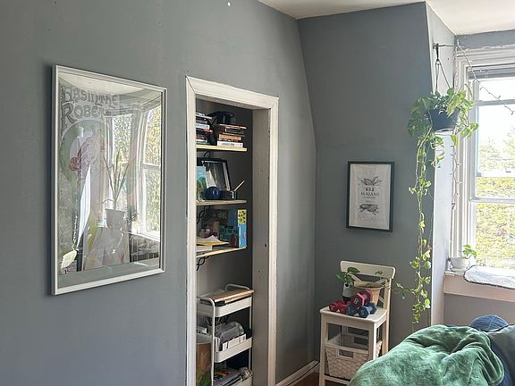 3rd image of 4923 Cedar Ave APT 3
