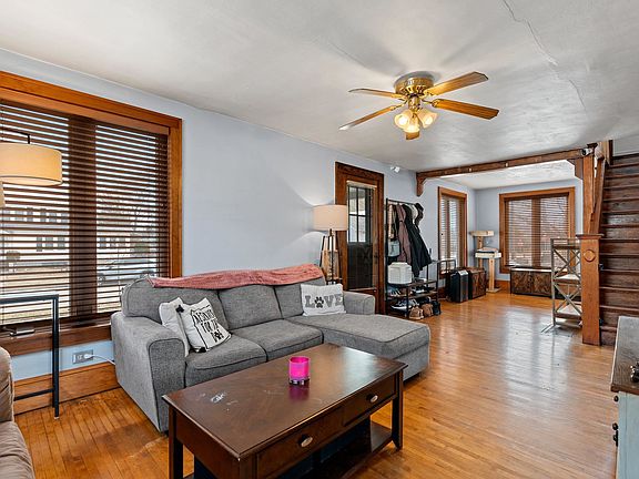 5th image of 315 S Victoria St