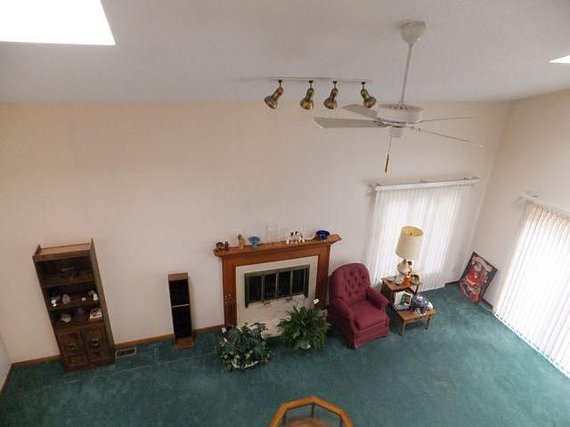 2nd image of 2345 Parliament Sq #2345