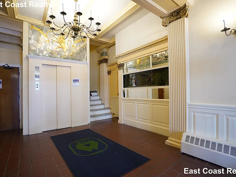 1223 Beacon St #105 — Photo 8