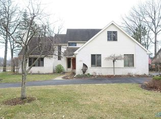 8755 Orchard Lake Rd, Holland, OH 43528