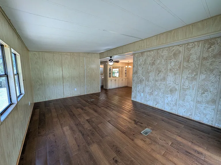 9810 SE 166th Pl — Photo 3