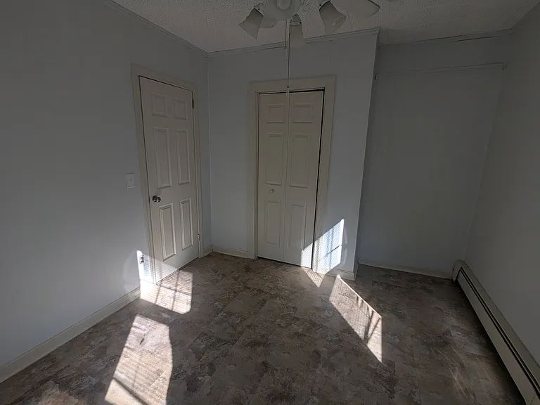 208 Sunbury St #1 — Photo 16