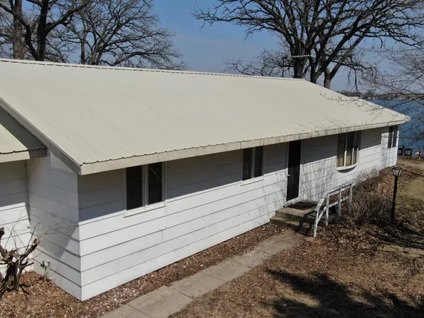 1884 Obrien Ave, Clarion, IA 50525