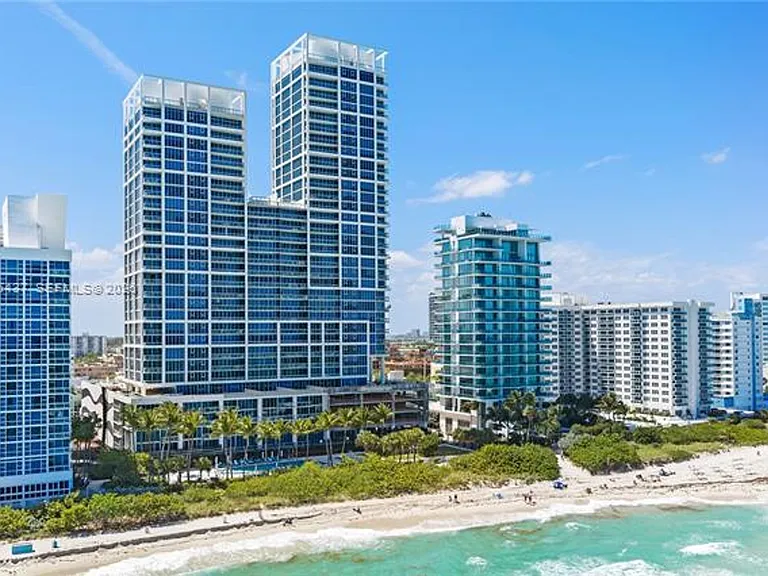 6899 Collins Avenue Cu #702 — Photo 21