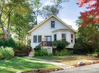 12 Cliffe Ave, Lexington, MA 02420