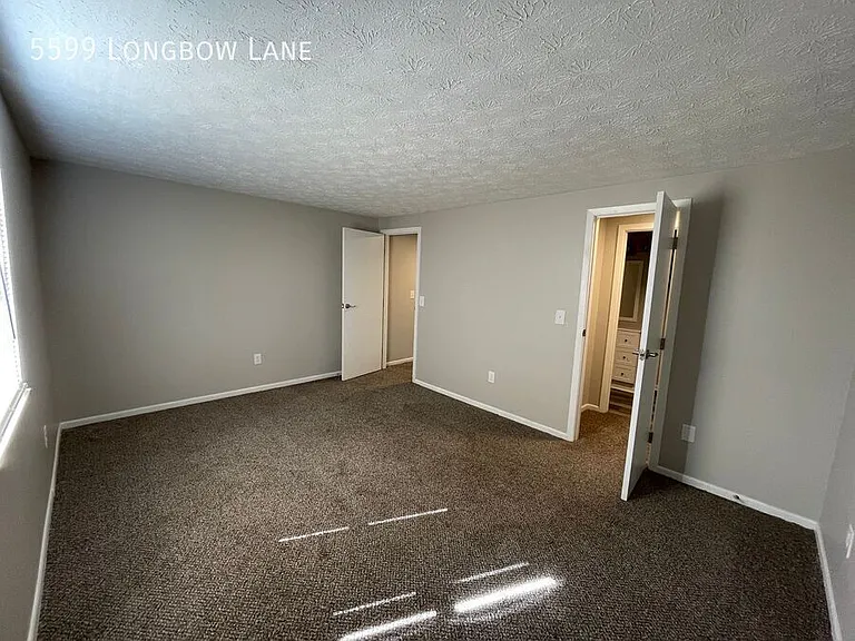 5599 Longbow Ln — Photo 16