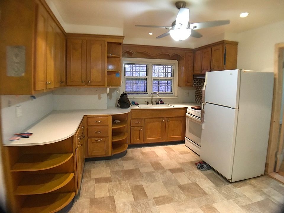 1st image of 217 Parkville Ave #1