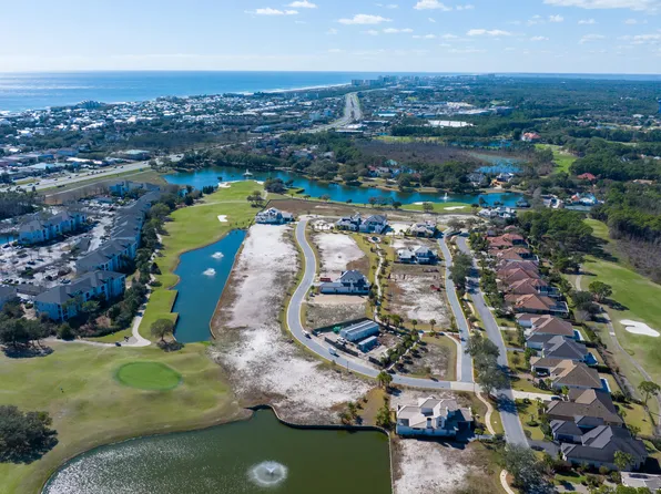 4566 Leeward Ln, Destin, FL 32541
