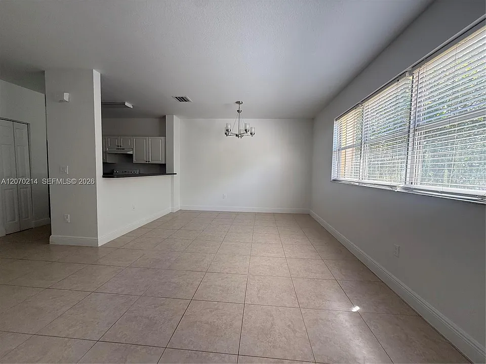 3360 NE 14th Dr #21030